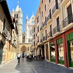 Housing Catedral * Leon