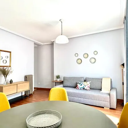 Apartamento Housing León- Catedral